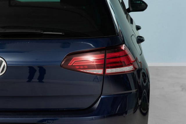 2018 VOLKSWAGEN GOLF - 10