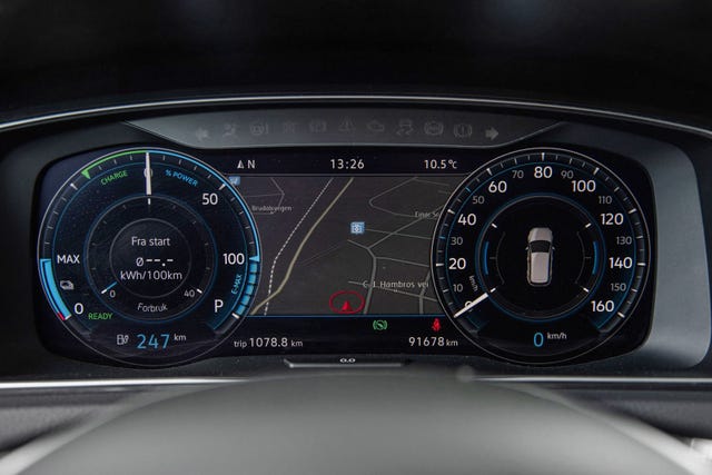 2018 VOLKSWAGEN GOLF - 13