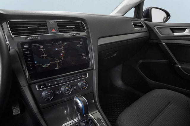 2018 VOLKSWAGEN GOLF - 14