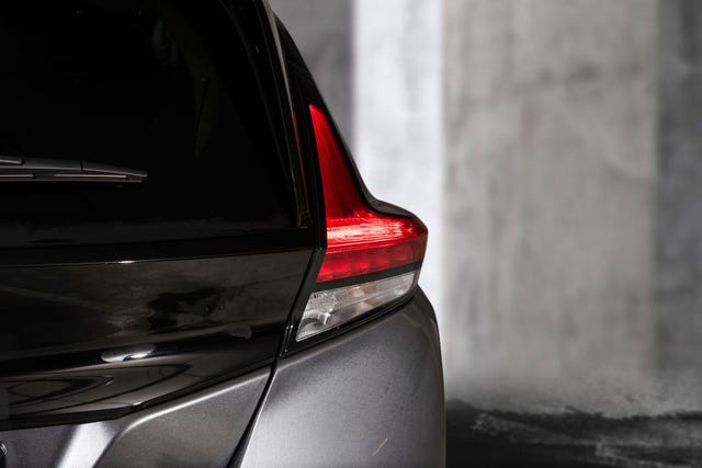 2022 NISSAN LEAF - 7