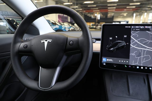 2021 TESLA MODEL 3 - 13