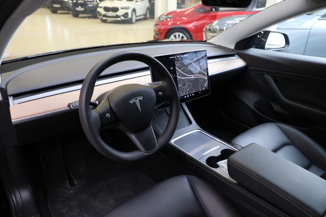 2021 TESLA MODEL 3 - 16