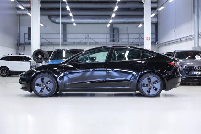 5YJ3E7EB4MF897350 2021 TESLA MODEL 3-3