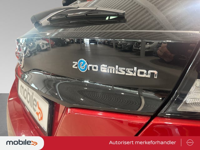 2018 NISSAN LEAF - 9