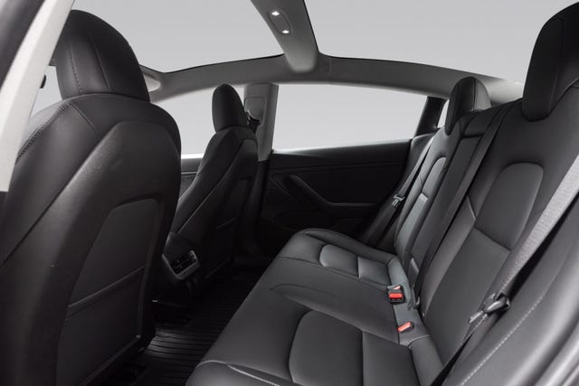 2019 TESLA MODEL 3 - 31