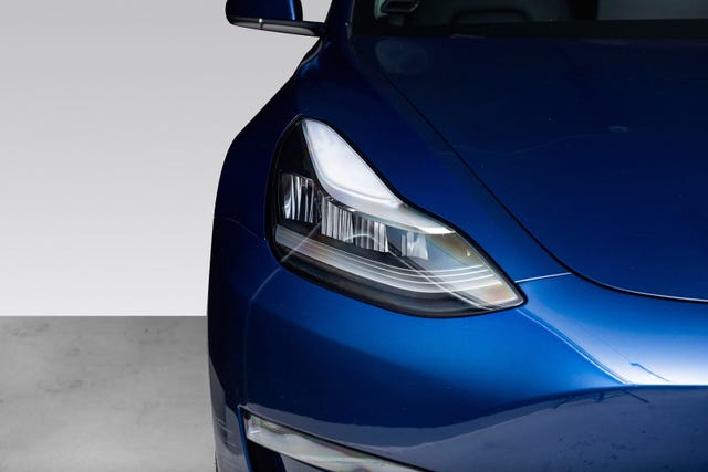 2019 TESLA MODEL 3 - 8