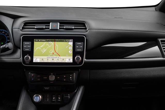 2022 NISSAN LEAF - 18