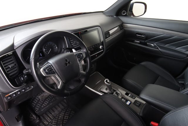 2020 MITSUBISHI OUTLANDER - 13