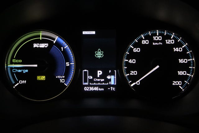 2020 MITSUBISHI OUTLANDER - 18