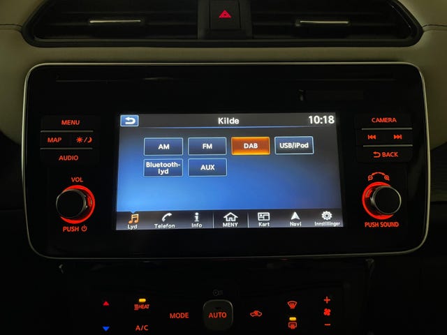 2018 NISSAN LEAF - 26