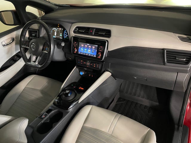 2018 NISSAN LEAF - 36