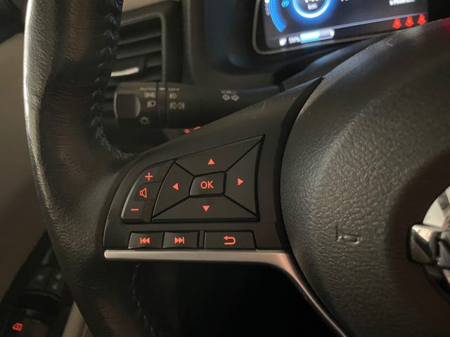 2018 NISSAN LEAF - 16