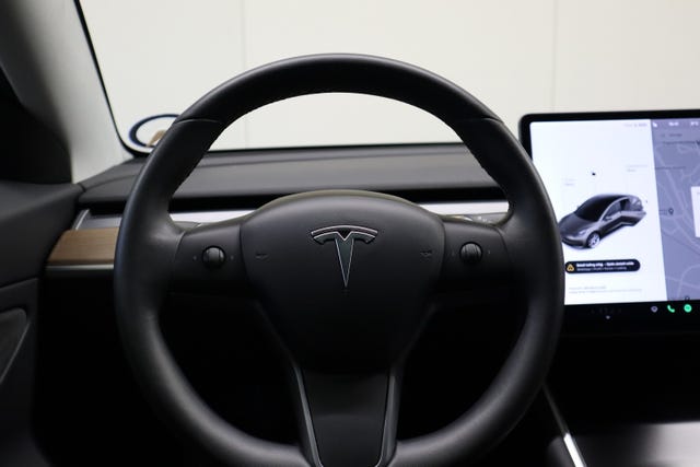 2019 TESLA MODEL 3 - 27