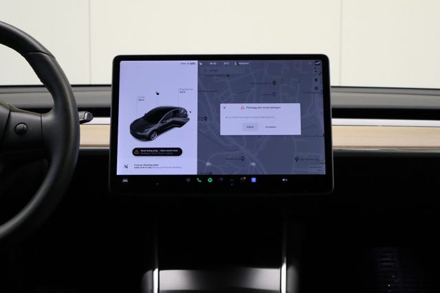 2019 TESLA MODEL 3 - 34
