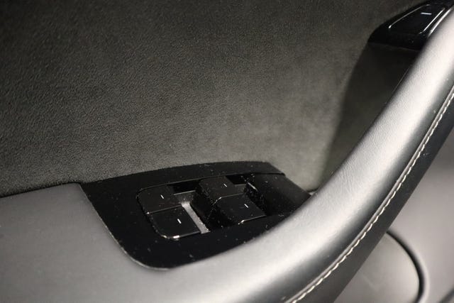 2019 TESLA MODEL 3 - 33