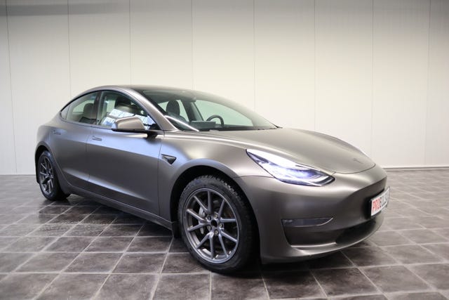 2019 TESLA MODEL 3 - 8