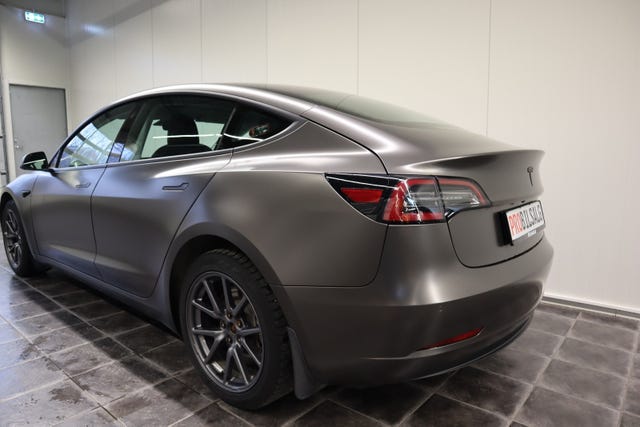 5YJ3E7EA4KF349403 2019 TESLA MODEL 3-4