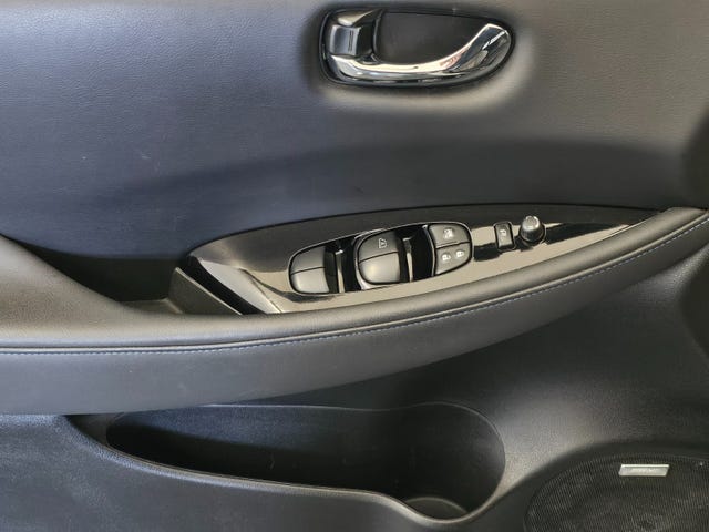 2021 NISSAN LEAF - 12