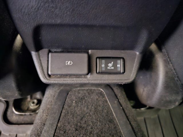 2021 NISSAN LEAF - 30