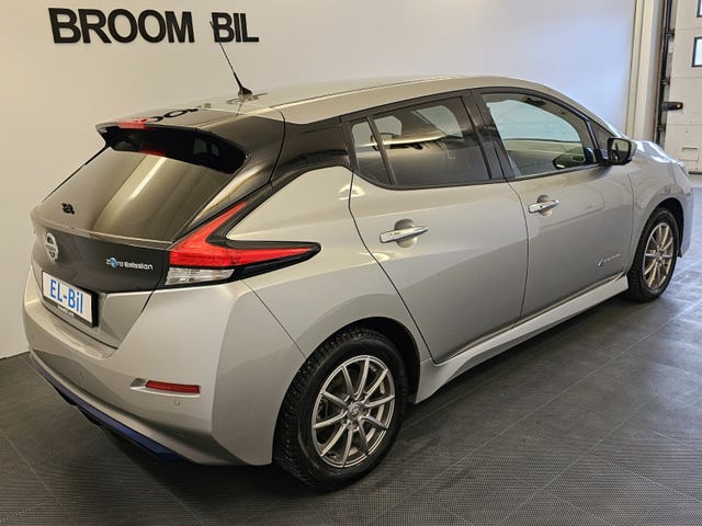 2021 NISSAN LEAF - 9