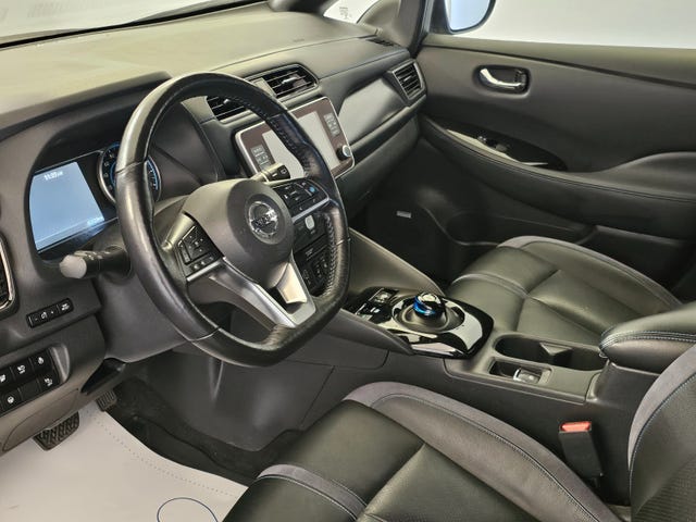 2021 NISSAN LEAF - 16