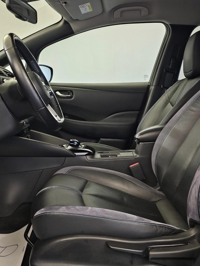 2021 NISSAN LEAF - 14