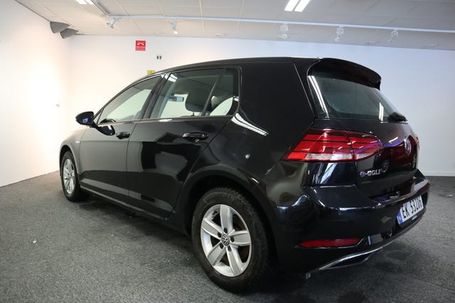 2018 VOLKSWAGEN GOLF - 12