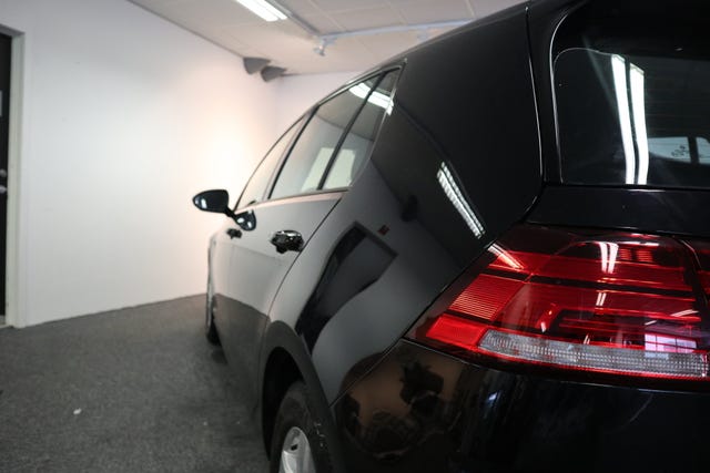 2018 VOLKSWAGEN GOLF - 13