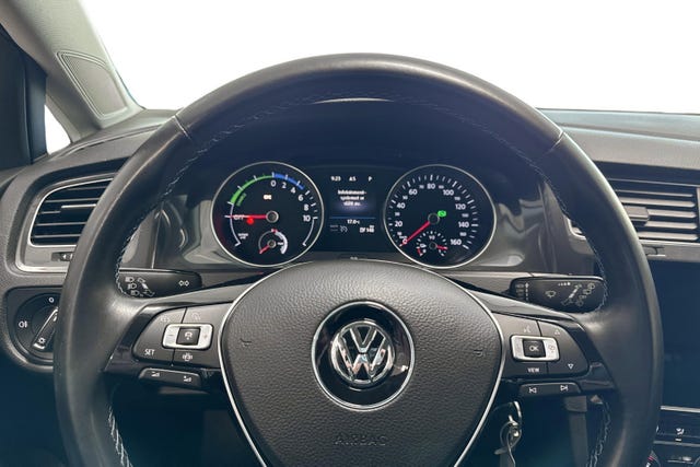 2019 VOLKSWAGEN GOLF - 10