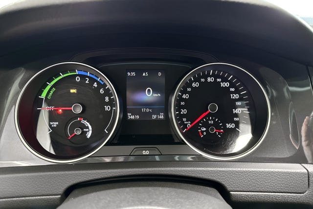 2019 VOLKSWAGEN GOLF - 8