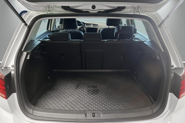 WVWZZZAUZKW901262 2019 VOLKSWAGEN GOLF-4