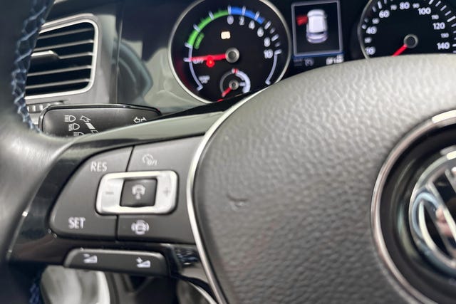 2019 VOLKSWAGEN GOLF - 11
