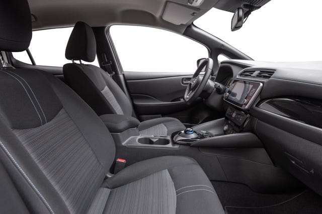 2022 NISSAN LEAF - 19
