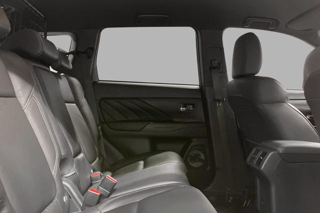 2020 MITSUBISHI OUTLANDER - 24