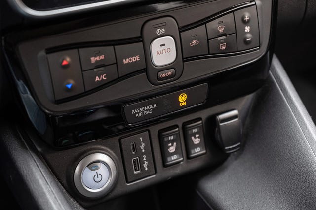 2021 NISSAN LEAF - 17