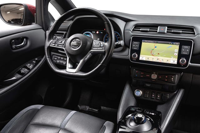2021 NISSAN LEAF - 27