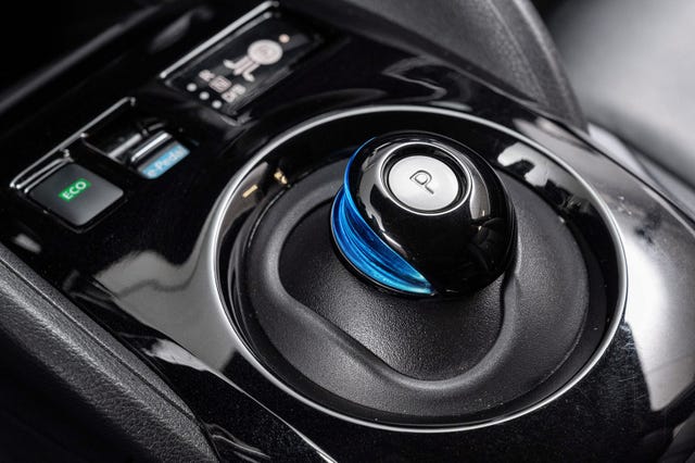 2021 NISSAN LEAF - 16