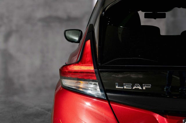 2021 NISSAN LEAF - 8