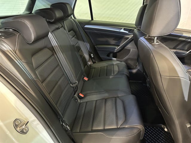 2019 VOLKSWAGEN GOLF - 13