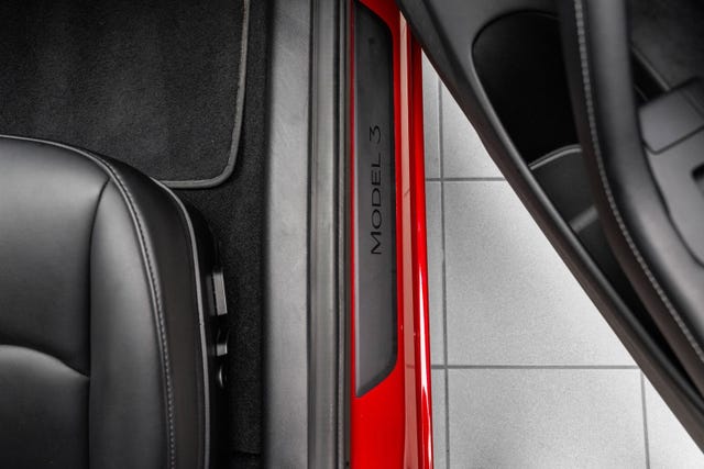 2021 TESLA MODEL 3 - 29