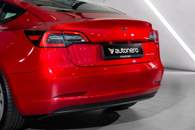 2021 TESLA MODEL 3 - 10