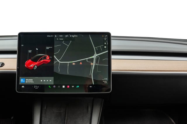 2021 TESLA MODEL 3 - 18