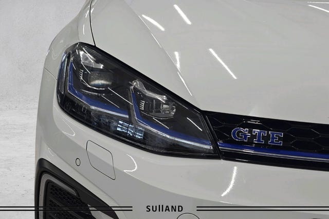 2018 VOLKSWAGEN GOLF - 32