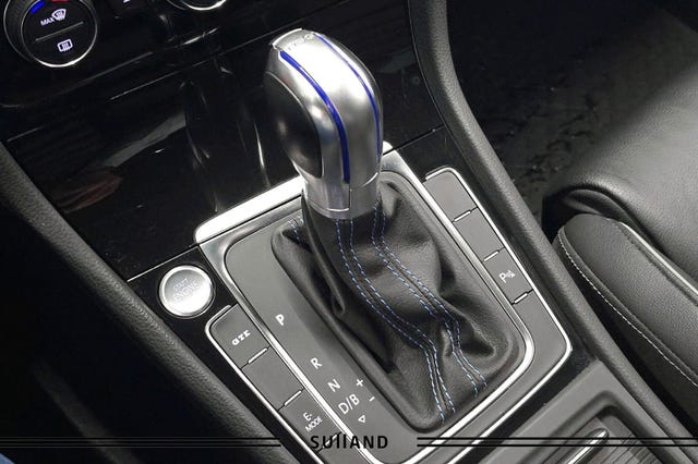 2018 VOLKSWAGEN GOLF - 34