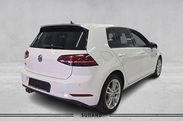 WVWZZZAUZJW806529 2018 VOLKSWAGEN GOLF-4