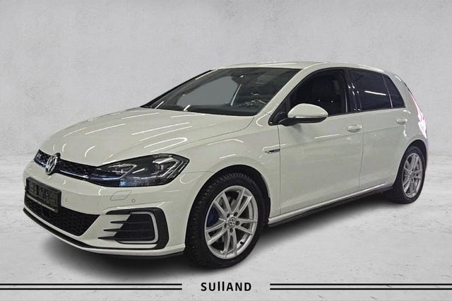 WVWZZZAUZJW806529 2018 VOLKSWAGEN GOLF-0