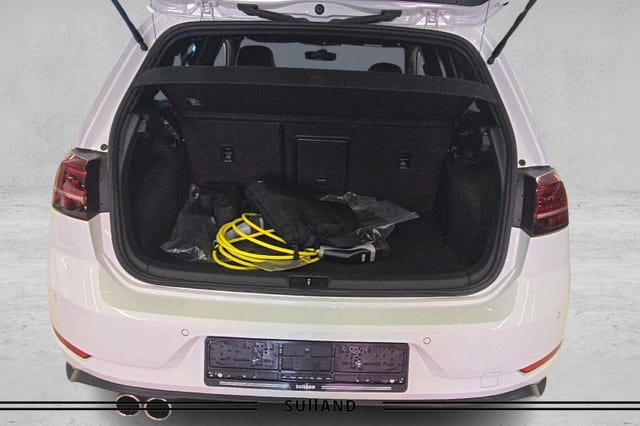 2018 VOLKSWAGEN GOLF - 18