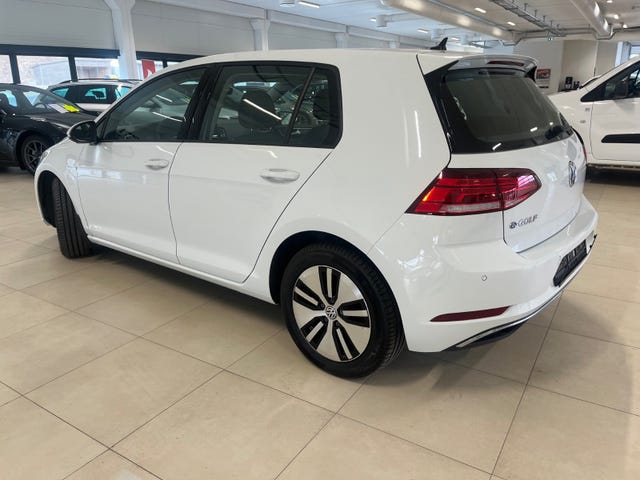 WVWZZZAUZKW907326 2019 VOLKSWAGEN GOLF-2