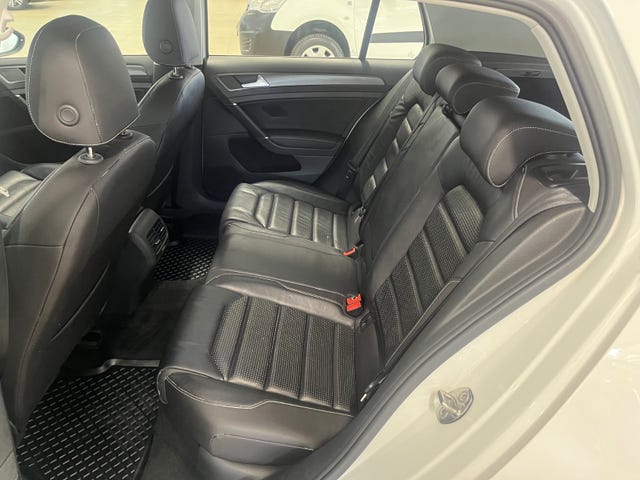 2019 VOLKSWAGEN GOLF - 13