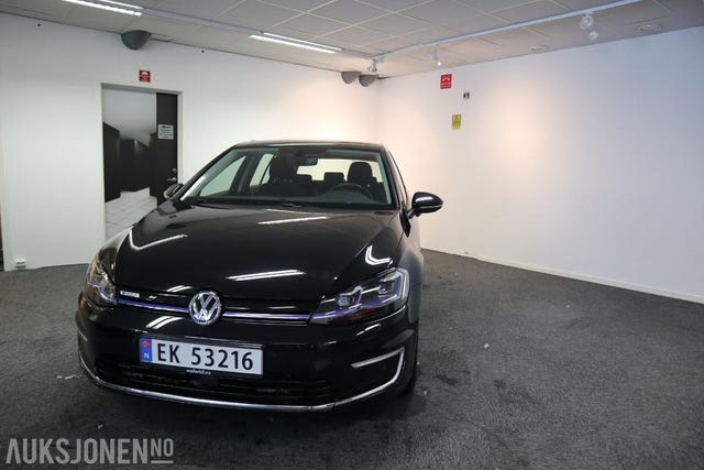 WVWZZZAUZJ8900608 2018 VOLKSWAGEN GOLF-2